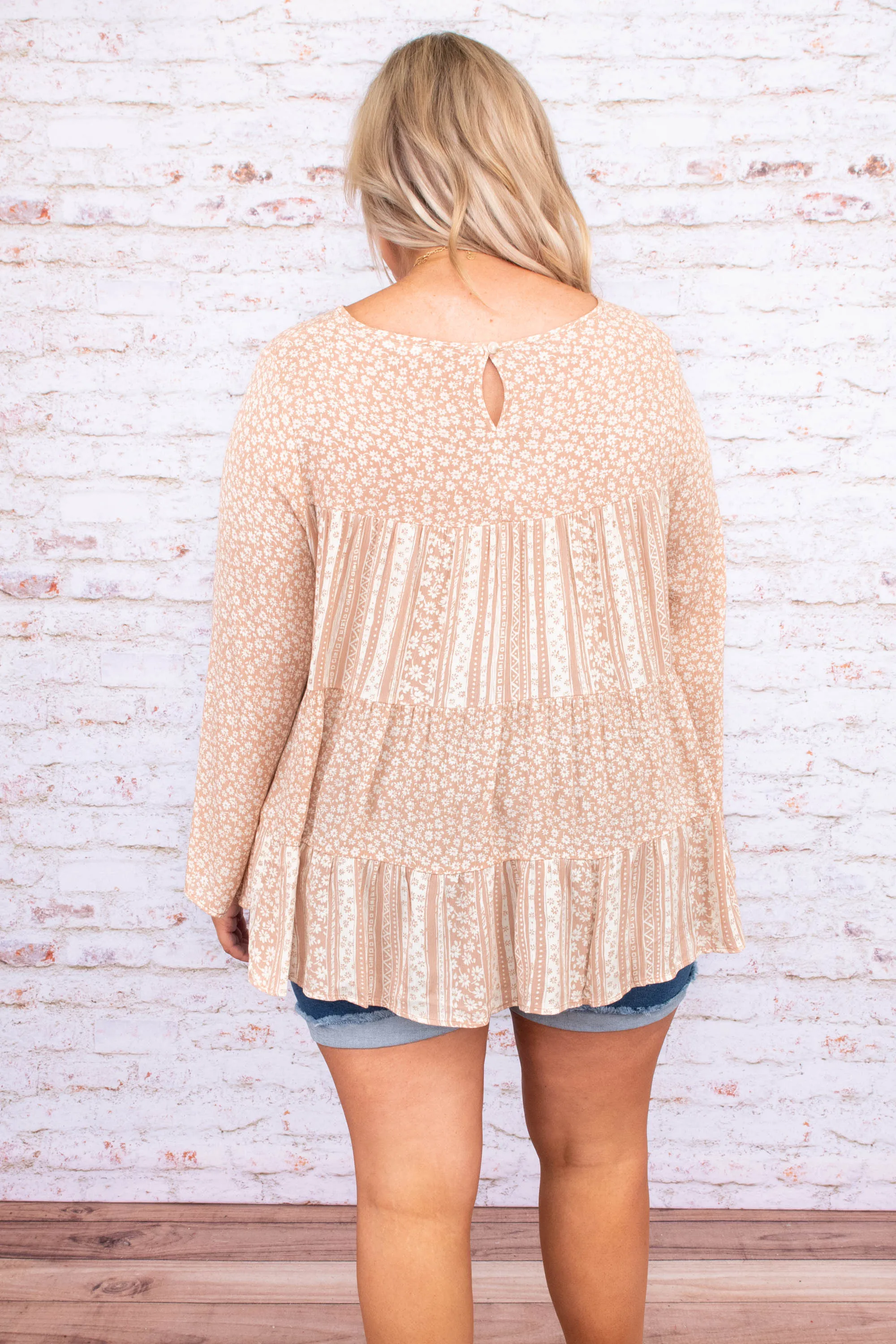 Breathless Charm Top, Peach