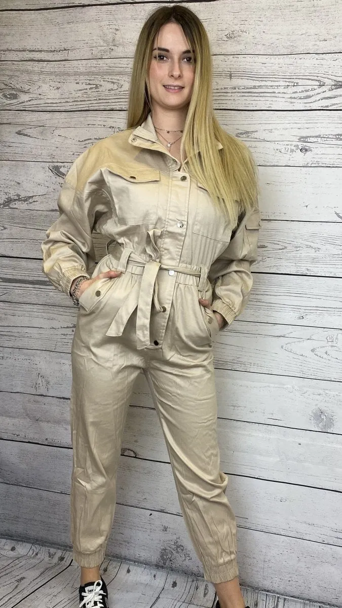 Jumpsuit beige con coulisse e bottoni argento