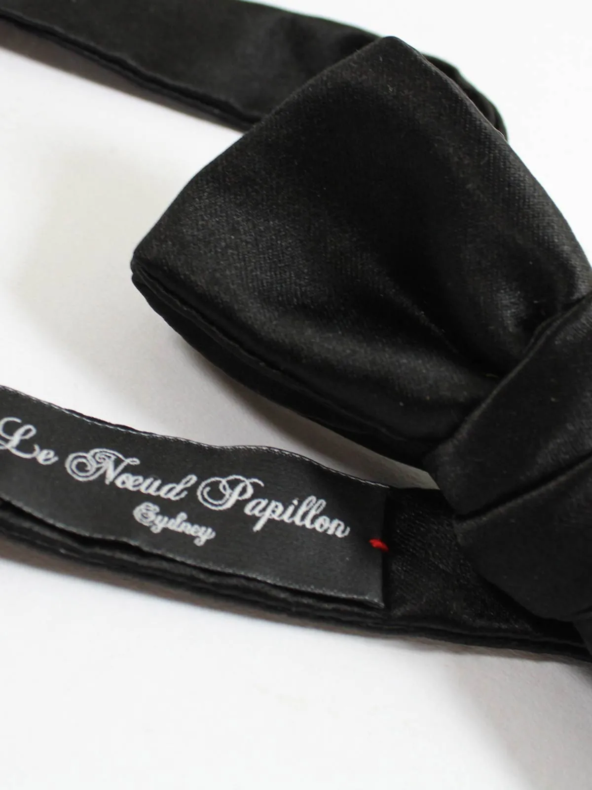 Le Noeud Papillon Skinny Batwing Black Bow Tie