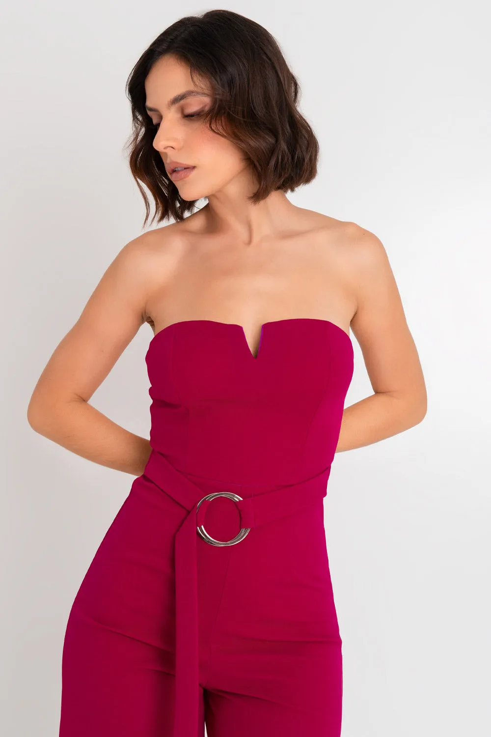 Palazzo strapless con cinturón escote v