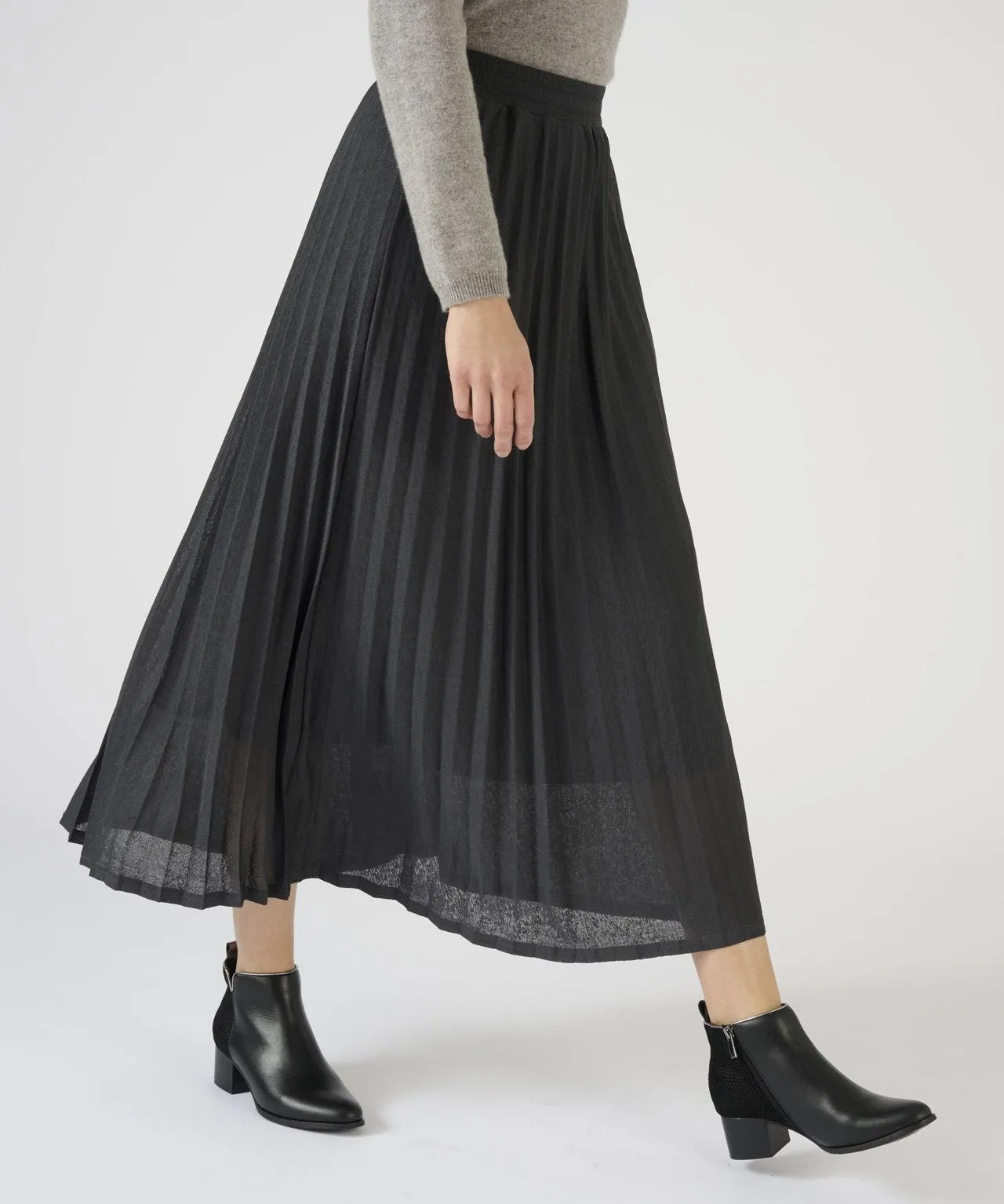 Pleated Skirt